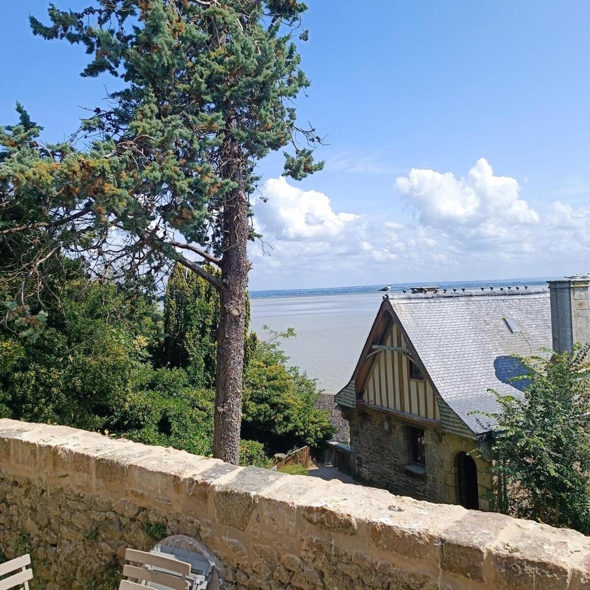 Chez Adele Villa Mont-Saint-Michel Exterior photo